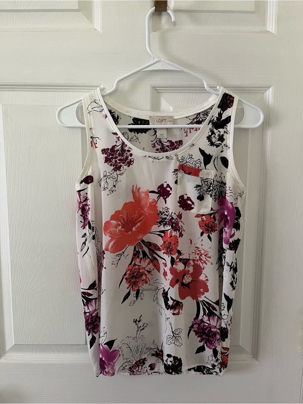 LOFT White Floral Sleeveless Shell Blouse - Coral & Purple
